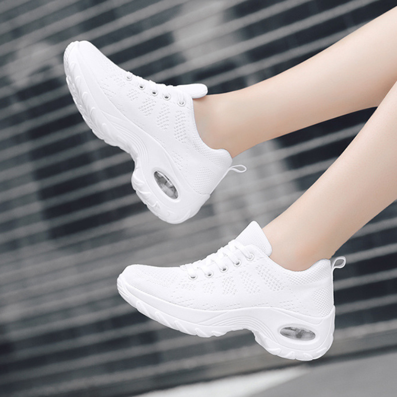 Women's Mesh Jazz Shoes Lace-up Dance Sneakers