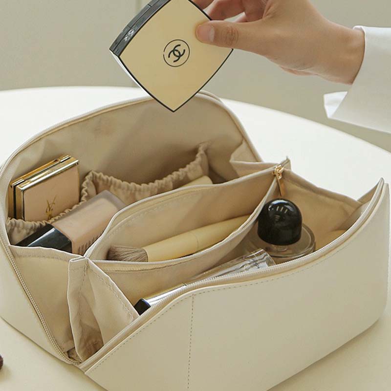 Large capacity Cosmetic Bag Train Case Vanity Case