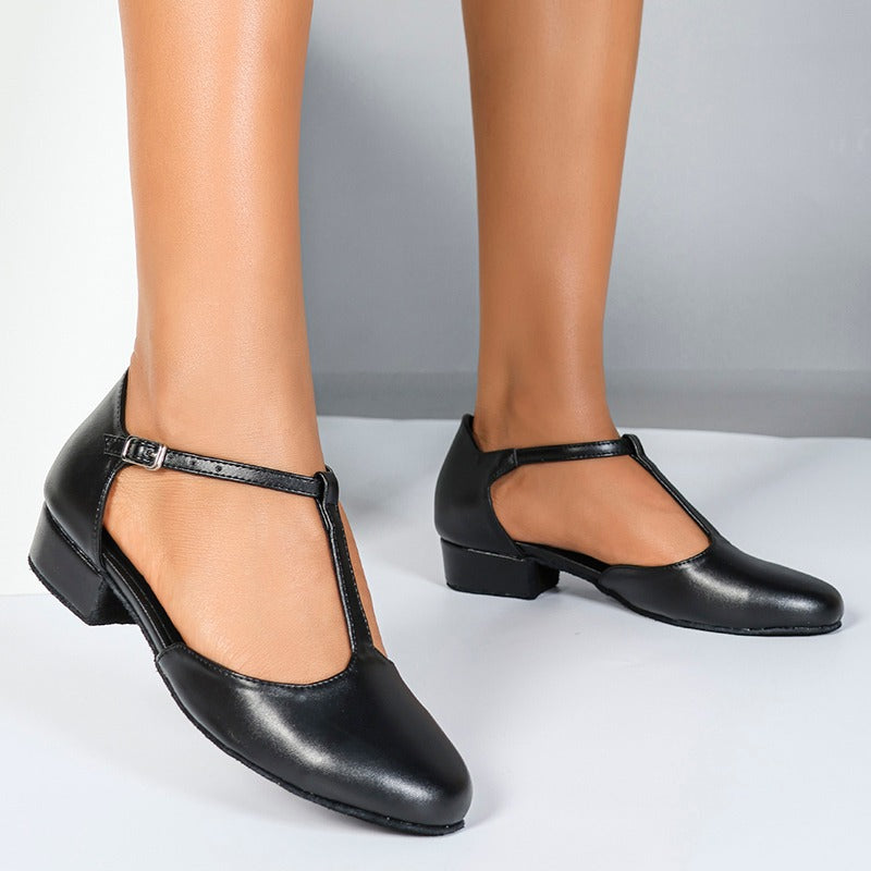 Women's Leatherette 2.5cm Swing Dance Shoes Character Dance Shoes